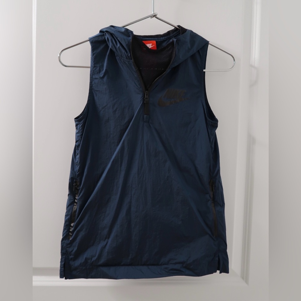 Nike Womens Tech Hypermesh Full Zip Vest | Small